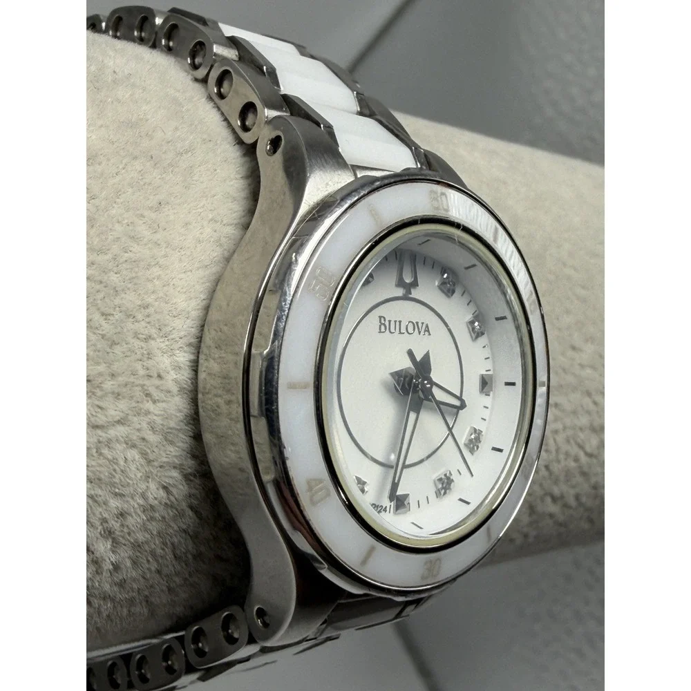 Bulova 98P124 New Battery Ladies Watch 30MM 7.5